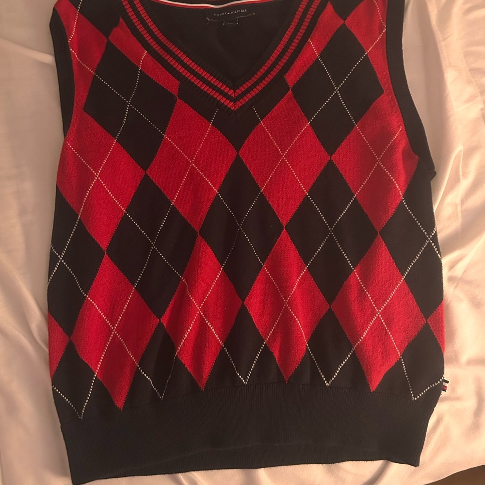 Tommy Hilfiger Men's Red & Black Argyle V-Neck Sweater Vest